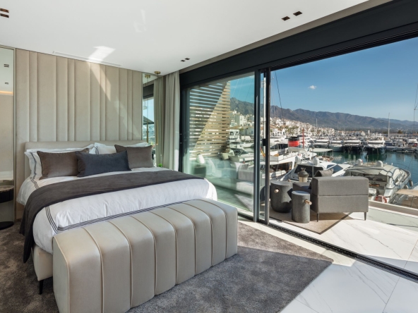 APARTMENT IN PUERTO BANUS1