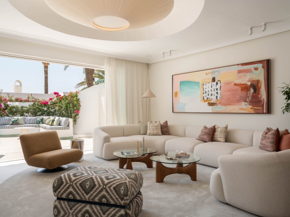 OASIS CLUB 10